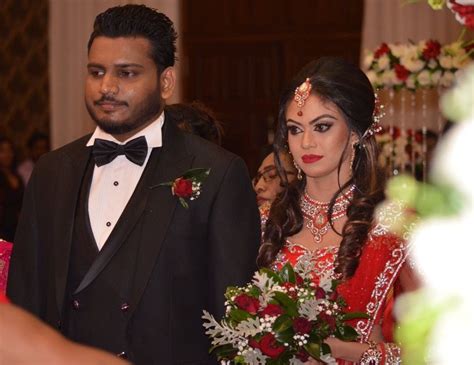 Pin By Wedding Sri Lanka On Homecoming Sri Lanka Homecoming Suits