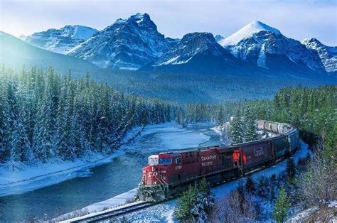 10 Fascinating Canada Train Journeys That You Must Take