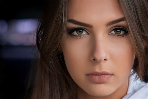 Hintergrundbilder Gesicht Frau Modell Porträt Brünette Brille Blick Auf Betrachter