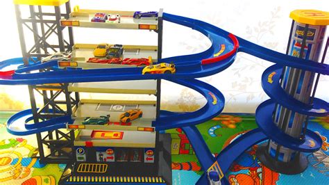 This is a motorized garage for matchbox or hotwheels cars. Toy Car Garage Parking Playset with Hot Wheels cars Toys ...