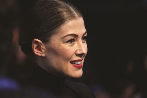 Rosamund Pike The Wheel Of Time
