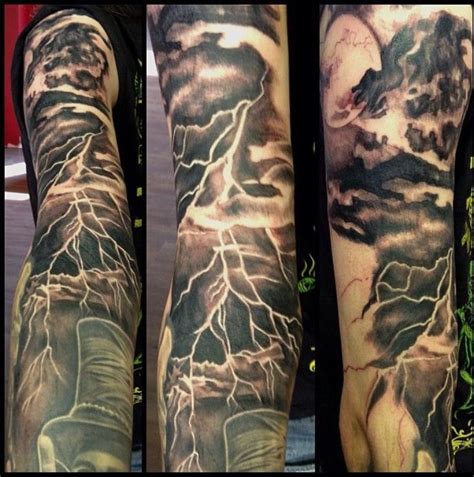Lightning storm is a plugin for adobe creative cloud to convert your psd, ai and indd files to html5, css3, javascript, ios, android, wordpress, xamarin forms and more. Lightning Tattoos - TattooFan | Lightning tattoo ...