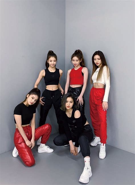 Itzy On Twitter Kpop Dance Outfits Practice Outfits Kpop Dance Practice Outfits