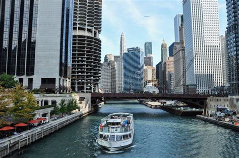 Tourist Boat Is Floating On Chicago River In Chicago Editorial