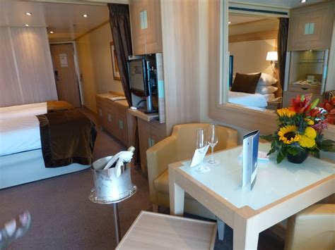 Seabourn quest, which launched in june 2011, is one of the smallest ships in seabourn's fleet. Seabourn Quest Photo Tour of Veranda Suite