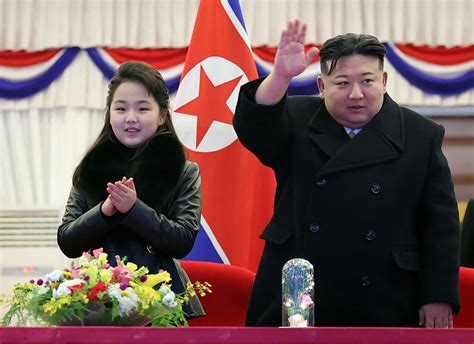 Kim Jong Uns Daughter Most Likely Successor To North Korean Leader Souths Spy Agency Says