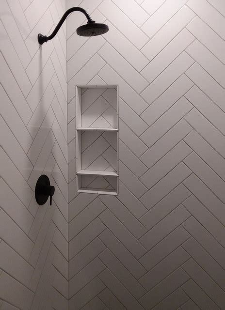 White Herringbone Shower Tile Klassisch Modern Badezimmer Phoenix