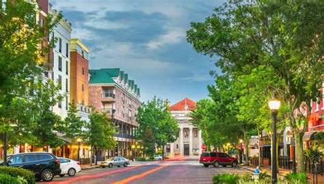 The 10 Best College Towns In America The Discoverer