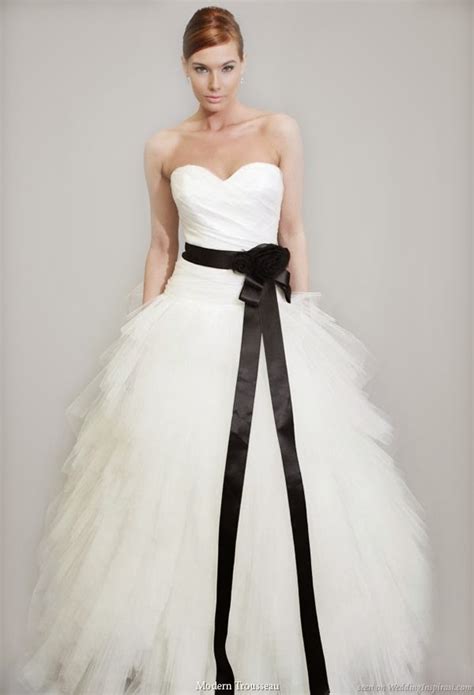 Vip Girl Dresses White Wedding Dress With Something Black