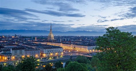 Turijn behoort tot de grotere italiaanse provincies en is de vierde provincie wat betreft inwonertal. Turijn in Italië informatie - Reisgraag.nl