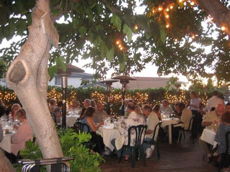 10 Southern California Restaurants With Magical Outdoor Dining