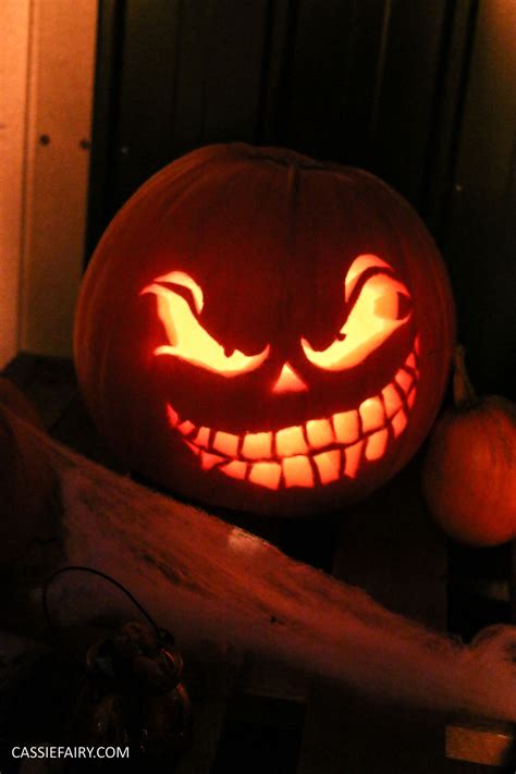 Halloween Pumpkin Carving Inspiration Ideas Tips Diy
