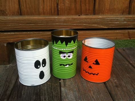 Painted Recycled Tin Cans For Halloween Decorations Dulceros Halloween