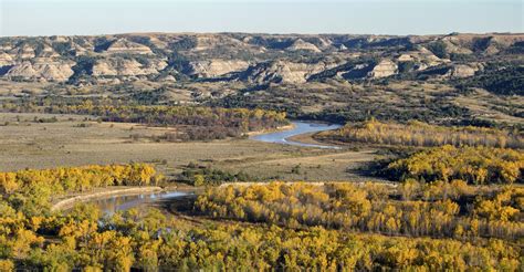 Fall In North Dakota Best Fall Foliage Activities Midwest Explored