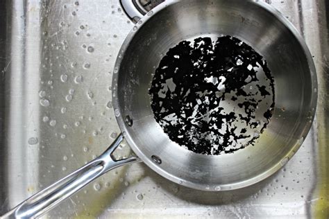 How To Clean A Burnt Pan Three Methods Tested Cleverly Simple