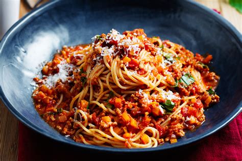 Make social videos in an instant: Spaghetti Bolognese Recipe | New Idea Magazine
