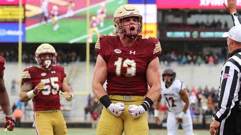 Player roster with photos, bios, and stats. Connor Strachan - 2017 Football Roster - Boston College