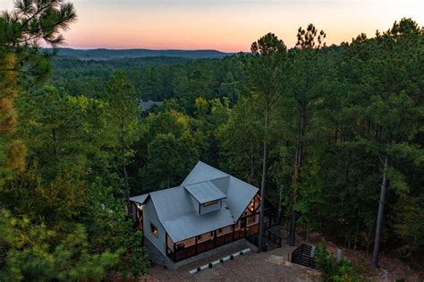 Romantic Cabins For An Intimate Weekend In Broken Bow