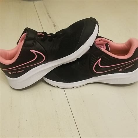 Nike Shoes Pink And Black Nike Shoes Poshmark