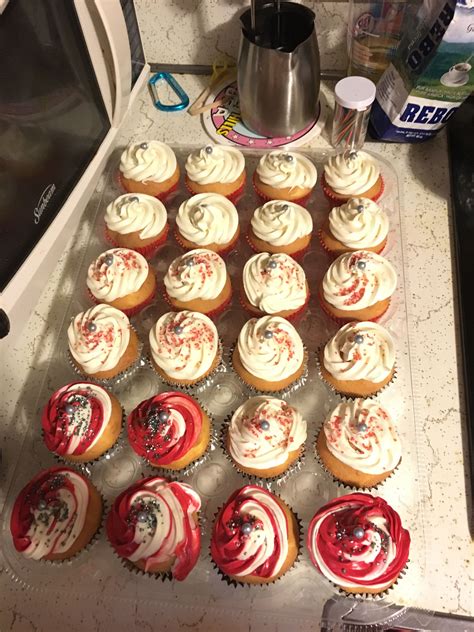 Pin By Teisha Dearing On Cupcakes And Cakes By Me Food Desserts