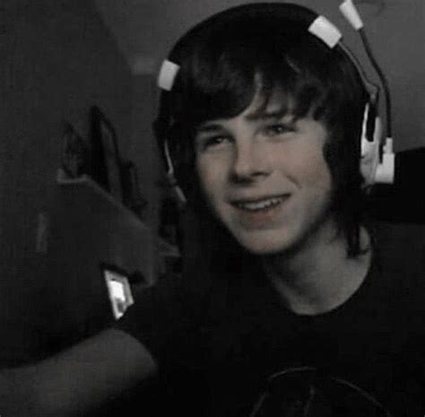 Pin On Chandler Riggs🏡💗