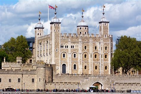 Visiting The Tower Of London Travel Blue Book