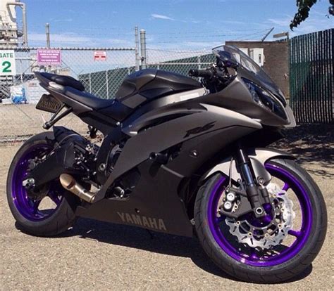 Yamaha R6 Black And Purple I Am Not Normally A Fan Of Purple But Holy