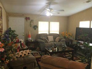 Check out these easy home decorating tips you can use in your next home makeover. How to Decorate your Mobile Home Living Room