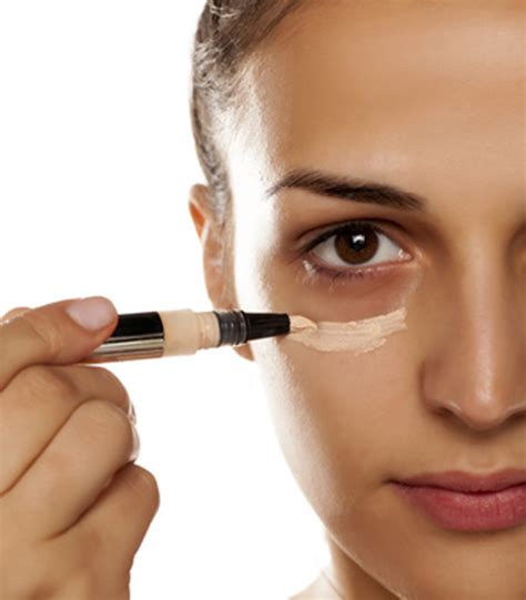 How To Conceal Dark Circles Under Your Eyes