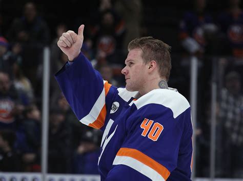 New York Islanders Robin Lehner Easy NHL First Star of Week