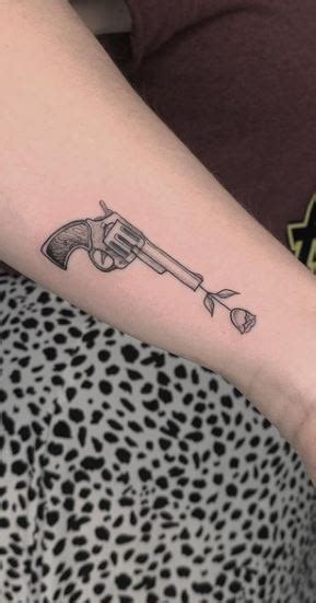 55 Gun Tattoos Tattoo Designs And Ideas Tattoo Me Now