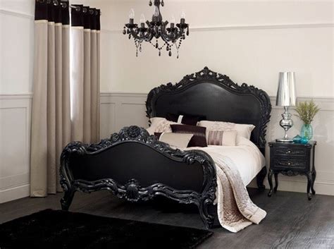 You use the black and the dark gothic theme for the bed and its beddings, including the pillow throws. Best Gothic Bedroom Furniture for Your Bedroom | Home ...
