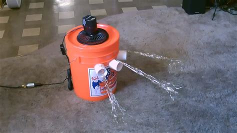 Homemade Air Conditioner Diy The 5 Gallon Bucket Air Cooler Diy