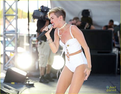 Miley Cyrus Goes Sheer For Iheartradio Festival Photo 600153 Photo Gallery Just Jared Jr