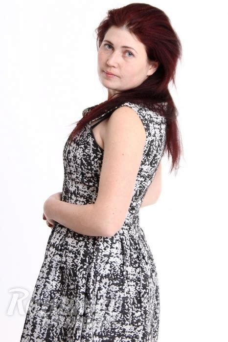 Date Ukraine Single Girl Alina Green Eyes Brunette Hair 34 Years Old Id451988