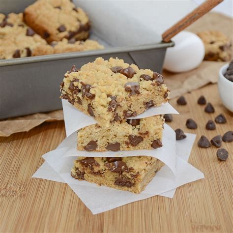 Thick And Chewy Chocolate Chip Cookie Bars Recipe Chocolate Chip