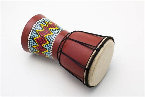 Alat Musik Tradisional Suku Indian Irene Tucker
