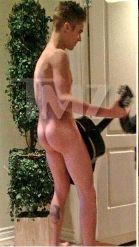 Justin Bieber Nu Mostrando A Bunda Blog Famosos Nus