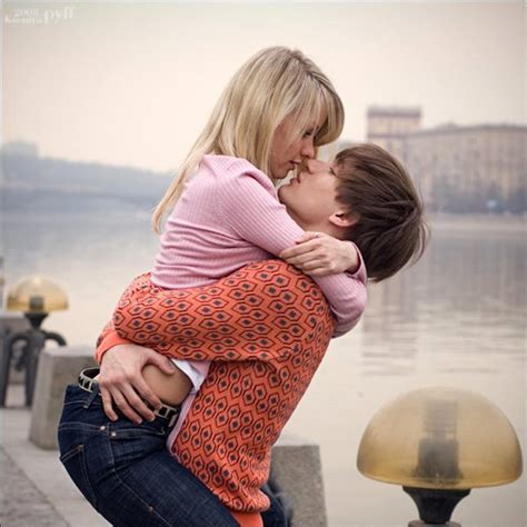 Download Hugging Couple Romantic Wallpapers For Your Mobile Cell Phone