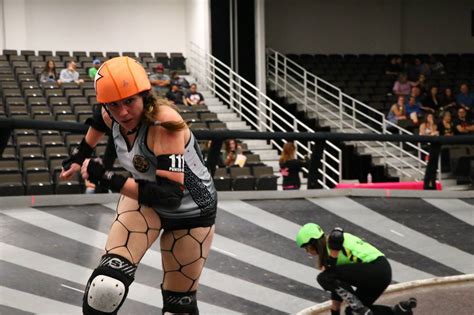 Why I Play Roller Derby With Punish Her South Side Roller Derby ~ Women S Roller Derby