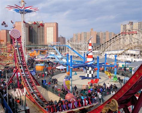Ride all the rides at Luna Park for just $5 on opening day