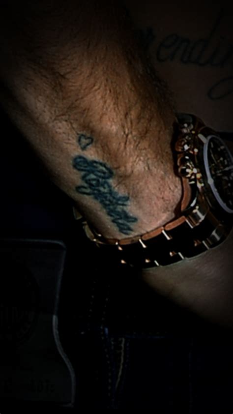 This brazilian fan asked for a neymar tattoo. Revealed: All of Neymar＇s tattoos explained | barca | sport.es