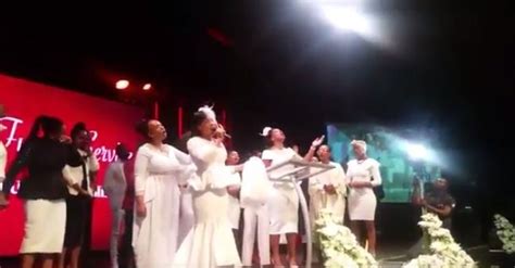 A year has passed since dumisani masilela was killed during a hijacking, his widow simphiwe ngema has posted a video that reminds her of the good briefly.co.za reported previously that simz has used social media to keep the memory of her husband alive as well as helping her to overcome her grief. WATCH: SIMZ NGEMA SINGING AT HUSBANDS FUNERAL | Daily Sun