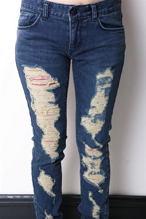 Trend Terbaru Rip Jeans