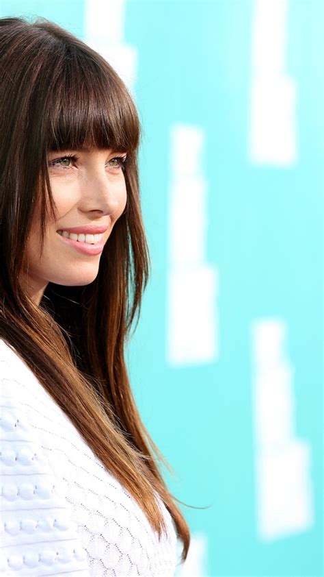 Download Wallpaper Smile Background Actress Hairstyle Brown Hair Beautiful Jessica Biel