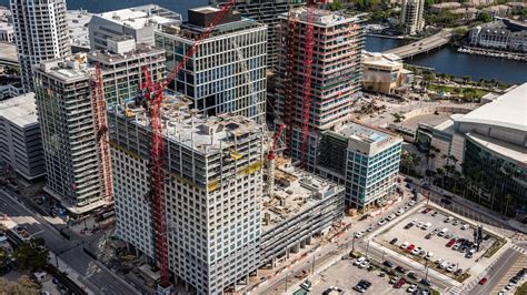 Water Street Tampa Tops Out Largest Apartment Building 1050 Water Street