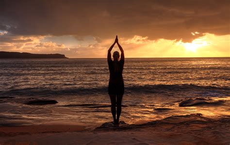 3 reasons why a surf and yoga retreat is right for you
