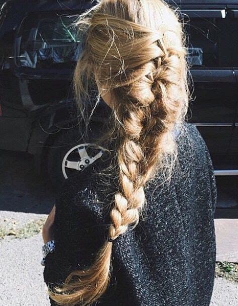 Pin By Laura Klimberg On Hairstyles Hair Styles Cool Hairstyles