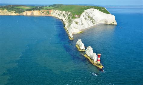 Sightseeing Trip For 2 To The Isle Of Wight And Portsmouth Wingly