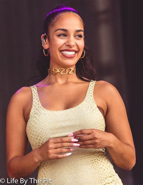 May 14, 2021 · jorja smith home is the fifth track and the third single from jorja smith's project be right back. Photo Gallery: Jorja Smith Live At Mad Cool Festival 2019 - Rock Your Lyrics